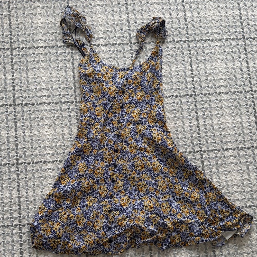 Cupcakes and Cashmere Floral Sleeveless Dress